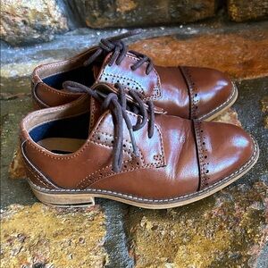 Ashford Hayes Boys Dress Shoes.